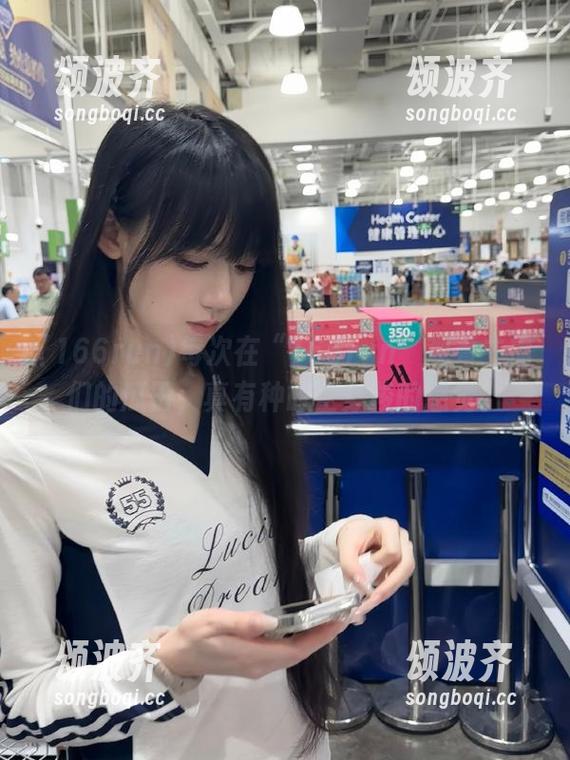166run 每次在“166run”观看主播们的瓜田,真有种时空穿梭的感觉。