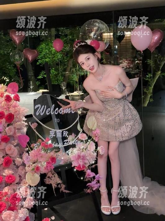 17吃瓜群众 17吃瓜群众的“路线”旁白:视频里的神转折让人忍俊不禁!