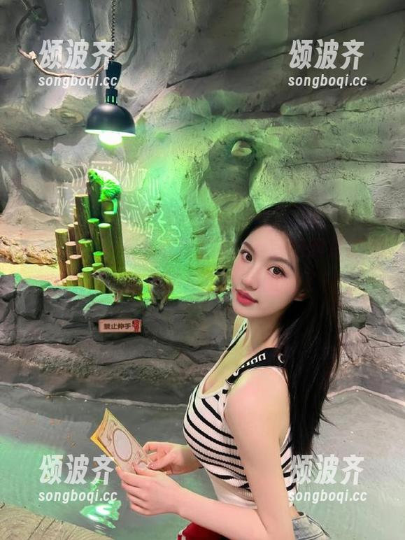 51cg 一不小心开了51cg官网网址的传送门,结果被疯狂的瓜吸引了!