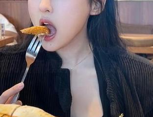 时间是个怪物，永不迷路的51吃瓜网最新爆料来了，快抓住瞬间！