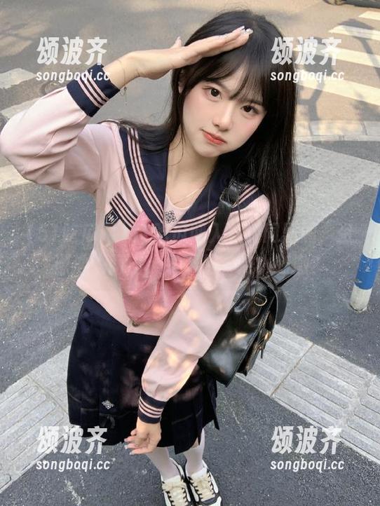 51吃瓜网 51吃瓜网入口如同黑洞,资源汹涌而出,是不是有点小刺激?