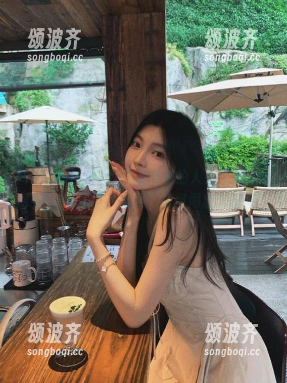 51黑瓜吃料网 观看独特的人生百态,哈哈在“51黑瓜吃料网”如何闹出大新闻?