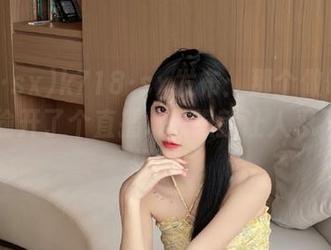 k718·sx发布：那个做饭的邻居偷偷开了个直播…想想就让人忍不住联想呢！