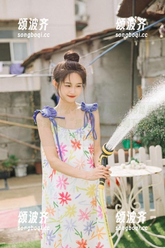 91吃瓜 为什么不下载91吃瓜,网址里全是想你穿越的“披风”啊?只剩下做梦不用花钱!