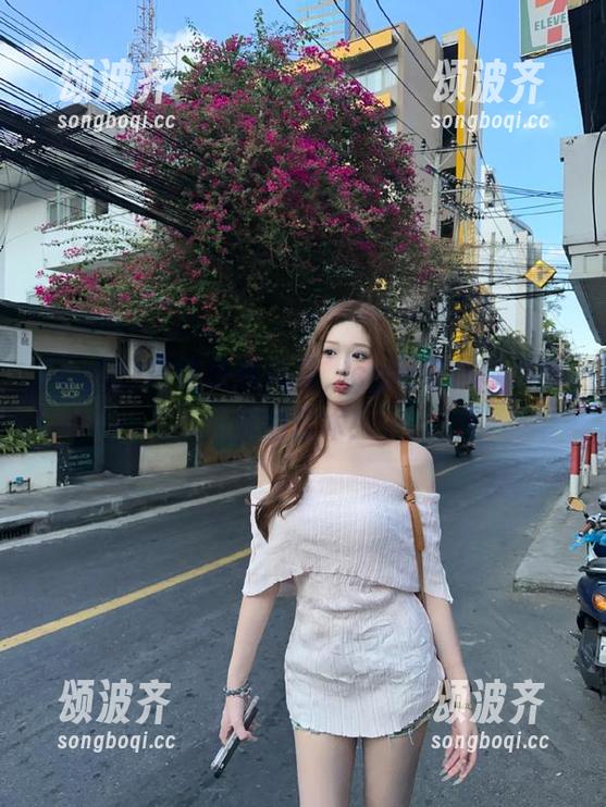 cg网 最新热搜风暴,cg网带你领略幽默的艺术!