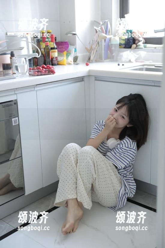 hlw hlw说ios新版本可以拯救单身狗,我只能呵呵了……