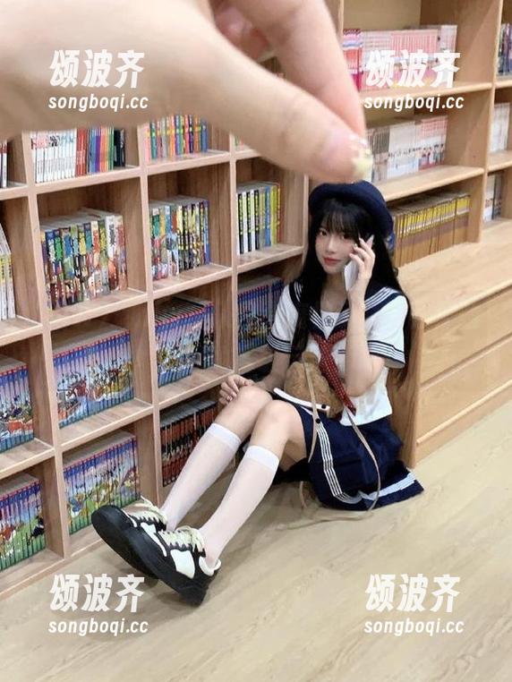 “hlw”入口太魔性了，带你体验吃瓜的高级玩法！