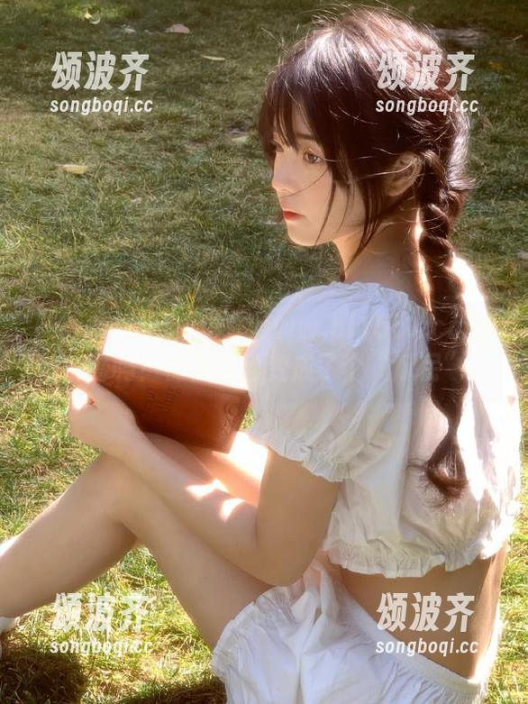 www.hl 你也在www.hl155.ccm网站待着吗?仿佛自己变成了个“瓜民”。