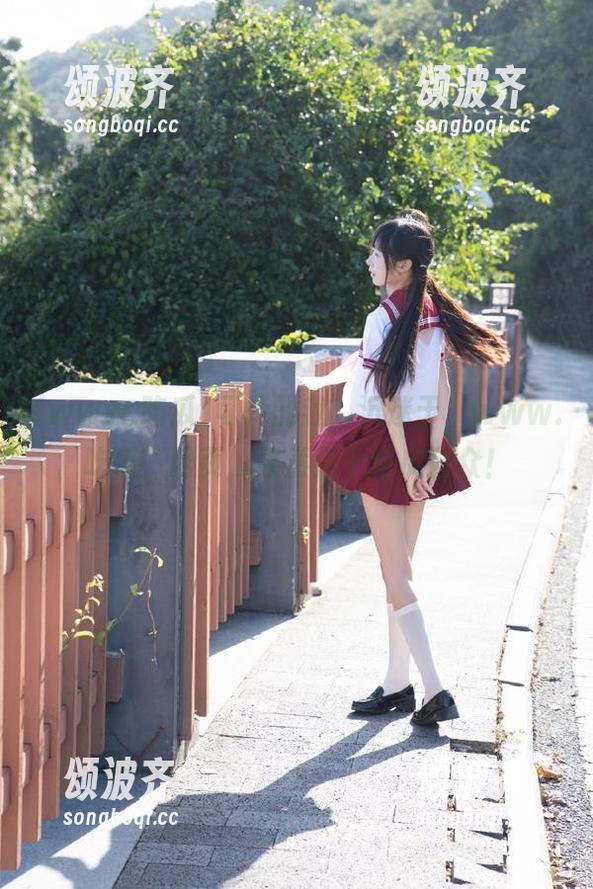 可怜的我，沉迷于‘www.吃瓜’网页，果然是个吃瓜群众！