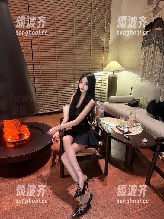 www.吃瓜网 www.吃瓜网36w.cc苹果版:吃瓜时别忘了把瓜皮扔掉哦,嘻嘻~