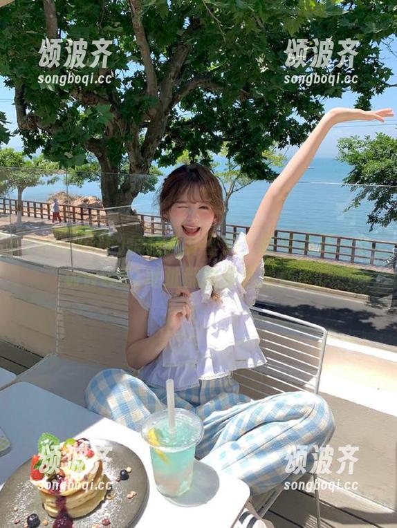 www51 疯狂八卦密集,随便点开一个www51地址都能掉进漩涡里。