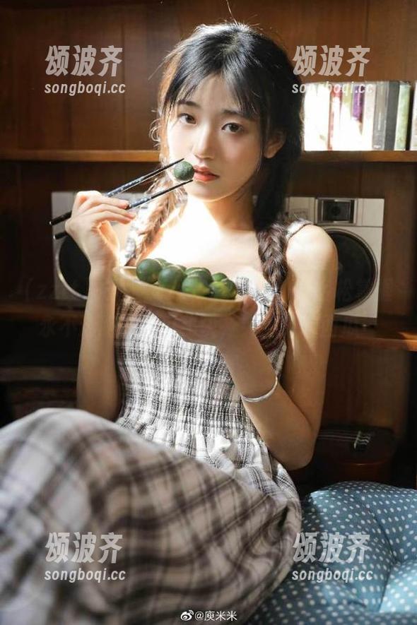 zztt 关注“zztt21.ccm”,轻松掌握永不迷路的吃瓜秘诀,突然想吃西瓜…