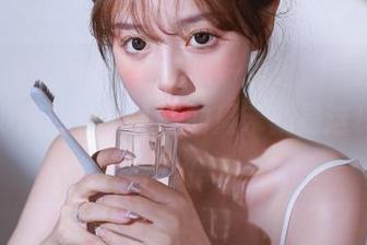 一边吃瓜一边追剧，点击人人吃瓜网的链接，我的周末就是这样度过的…。