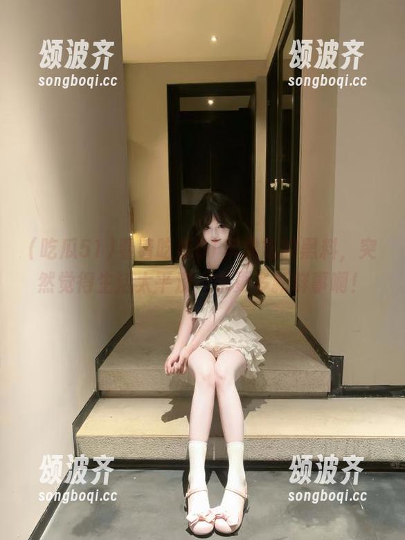 吃瓜51 看着吃瓜51苹果版的黑料,突然觉得生活太平淡,求更多新鲜事啊!