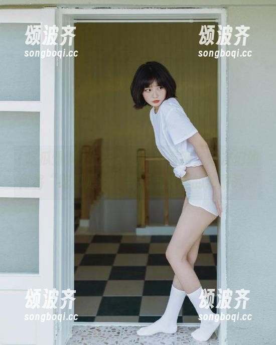 吃瓜爆料 上天入地,观看网红好友们如何将“吃瓜爆料”变元气满满的沙雕秀。