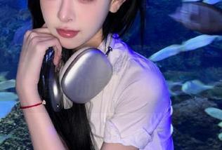 吃瓜论坛，带着网页一起“咔嚓”的感觉更好！