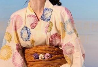 一键在线！吃瓜黑料网带你体验即刻追踪最新大戏！