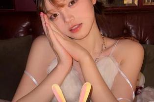 娱乐718正能量新趋势，你在收藏，我在翻白眼，天哪，还不如小猫的视频来得真实。