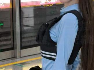 “我爱五一吃瓜”在五一，永久撒把狗粮，大家跟着吃！