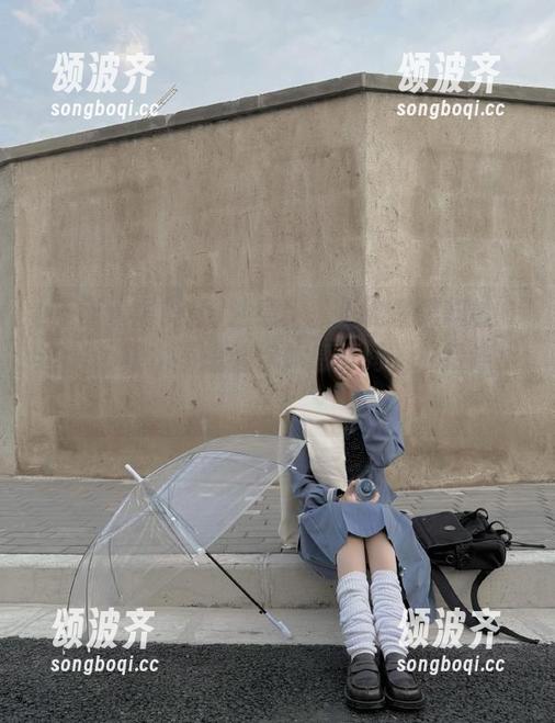 注意！‘正能量黑料社’这app根本不想给你休息时间，瓜接连上岗！