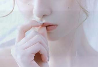 网友们都说“每日黑料”里的传送门有点不靠谱，我这一辈子都没靠谱过！