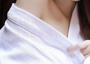 视频中的黑料不打样……好吧，我承认我有看得停不下来的傻瓜心态。