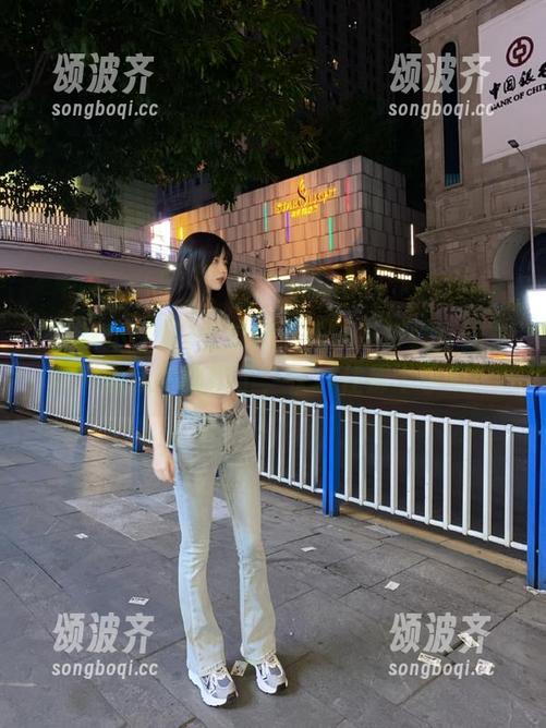 吃瓜网：黑料不打烊！这条爆料的线路跑偏了，快抓住那个小瓜！