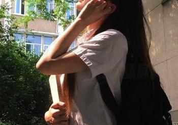 视频里的瓜皮，黑料不打烊，真让人忍不住想舔屏。