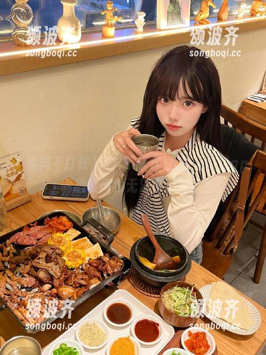 黑料不打烊,万里长征传app，嘴唇紧闭也无法逃避这诱惑！