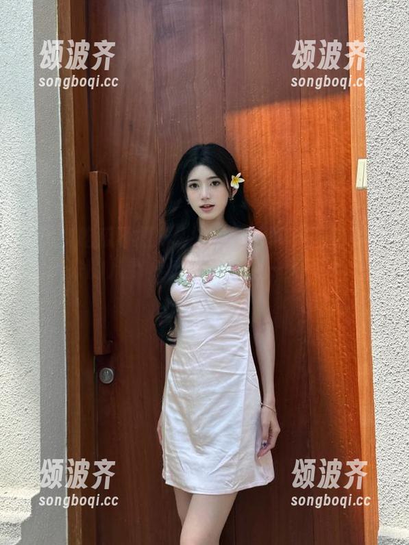 黑料吃瓜不打烊 从黑料吃瓜不打烊官网搬出来的八卦,让我感到这一天都不无聊了。