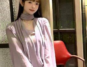 对不起，刚从“黑料吃瓜网”app上蹭到大瓜，不知道吸不吸引你？