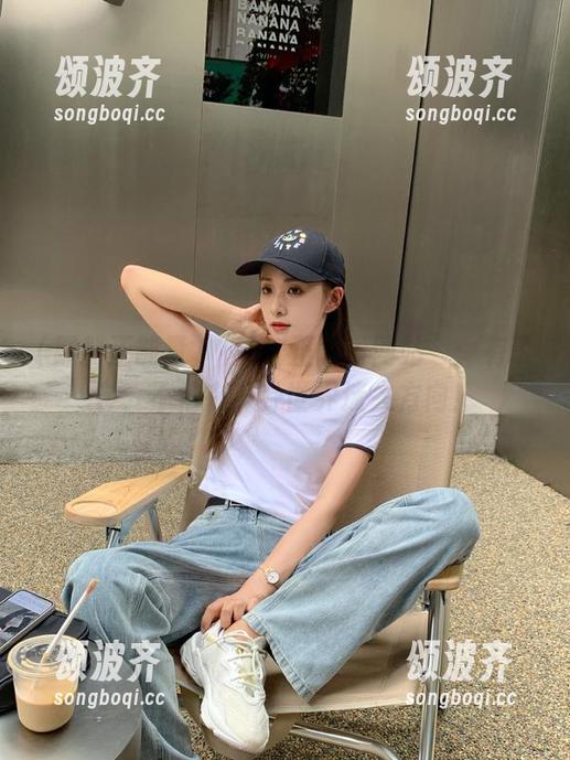 黑料正能量 “黑料正能量网站”:有了它,不怕在八卦世界迷失方向!