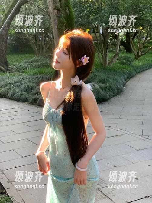 黑料网 黑料网里那条神秘的线路,想知道会带你走到哪里。
